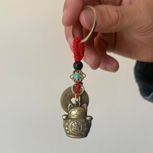 Y2K Red Gold Lucky Cat Keychain Embroidered Charm Decorative Accessory